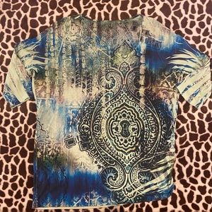 3XL blouse, gathers on one side. Like new, looks adorable with black leggings.